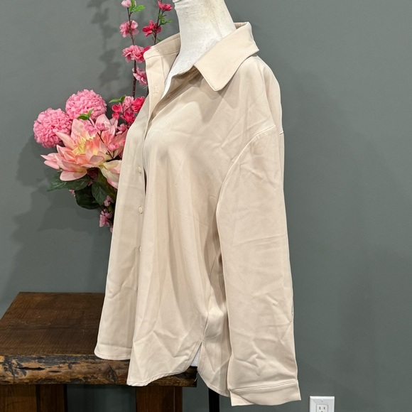 Cantonstory Button Down Long Sleeve - Picture 2 of 11